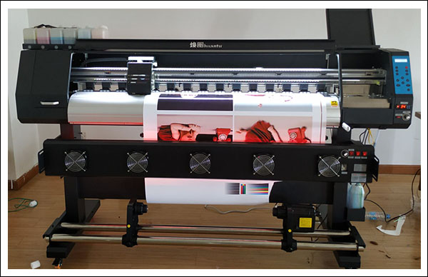 煥圖單頭戶外寫真機(jī).jpg 煥圖單頭戶外寫真機(jī).jpg