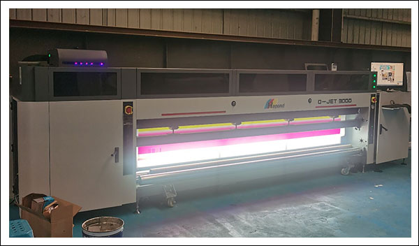 海邦達3.2米uv卷材機.jpg