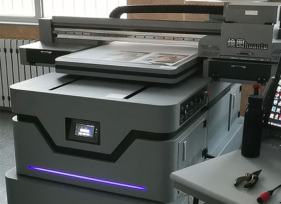 煥圖uv平板打印機.jpg 煥圖uv平板打印機.jpg