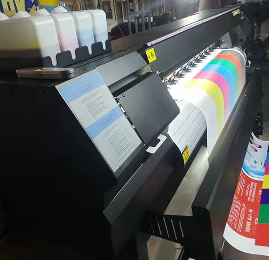 煥圖單頭國產(chǎn)寫真機(jī).jpg 煥圖單頭國產(chǎn)寫真機(jī).jpg