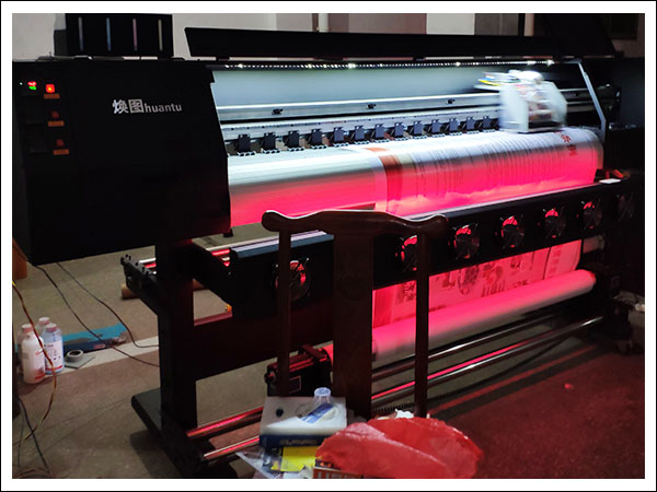 煥圖5代雙頭寫(xiě)真機(jī).jpg 煥圖5代雙頭寫(xiě)真機(jī).jpg