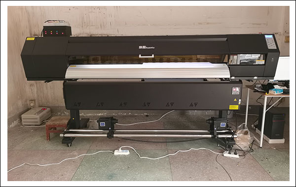 煥圖4頭戶外寫真機(jī).jpg 煥圖4頭戶外寫真機(jī).jpg