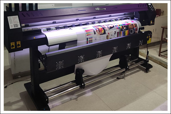 煥圖1.6米戶外寫真機(jī).jpg 煥圖1.6米戶外寫真機(jī).jpg