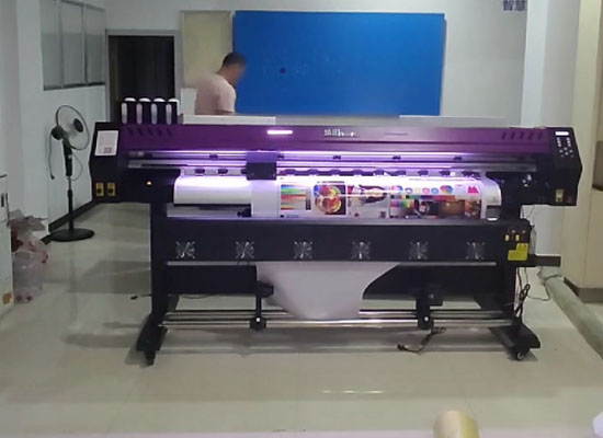 煥圖單頭戶外寫真機(jī).jpg 煥圖單頭戶外寫真機(jī).jpg