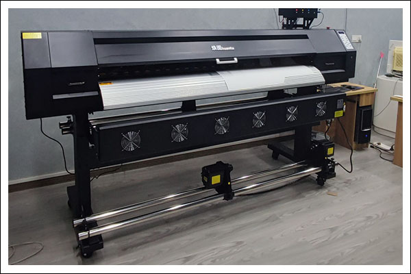 煥圖1.6米單頭寫真機(jī).jpg 煥圖1.6米單頭寫真機(jī).jpg