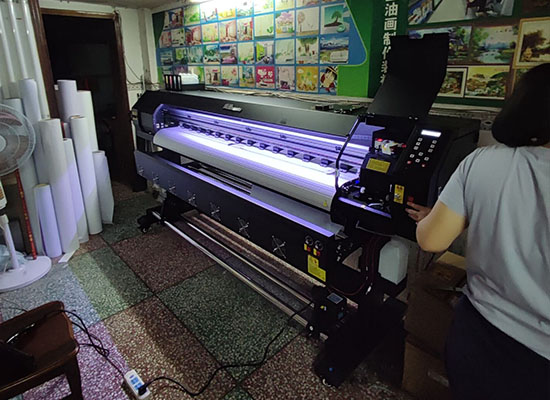 煥圖戶外寫真機(jī).jpg 煥圖戶外寫真機(jī).jpg