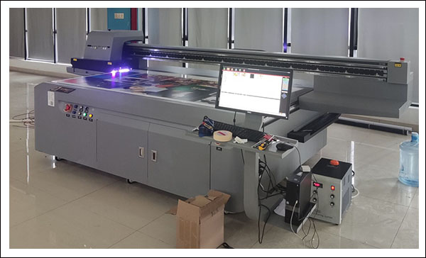 金谷田uv平板機.jpg