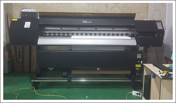 煥圖四頭高速寫真機.jpg 煥圖四頭高速寫真機.jpg