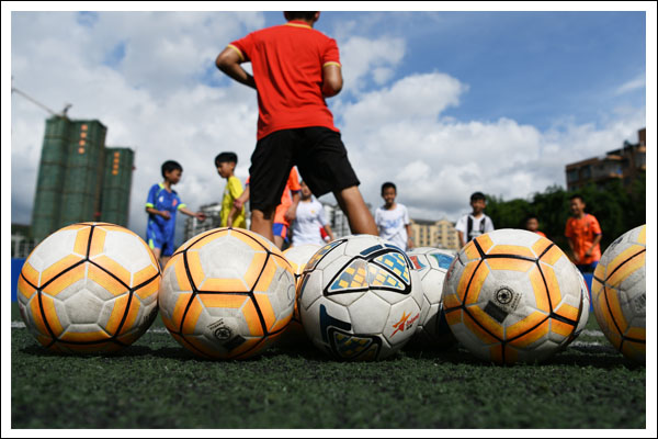 足球uv印刷機制作 足球uv印刷機制作