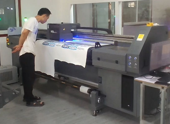 煥圖足球圖案打印機(jī).jpg 煥圖足球圖案打印機(jī).jpg