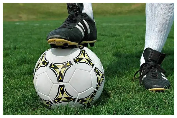 煥圖足球皮印刷機應(yīng)用案例.jpg 煥圖足球皮印刷機應(yīng)用案例.jpg