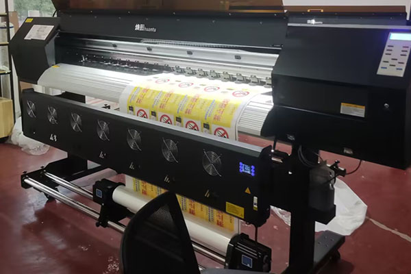 煥圖四頭戶外寫(xiě)真機(jī).jpg 煥圖四頭戶外寫(xiě)真機(jī).jpg