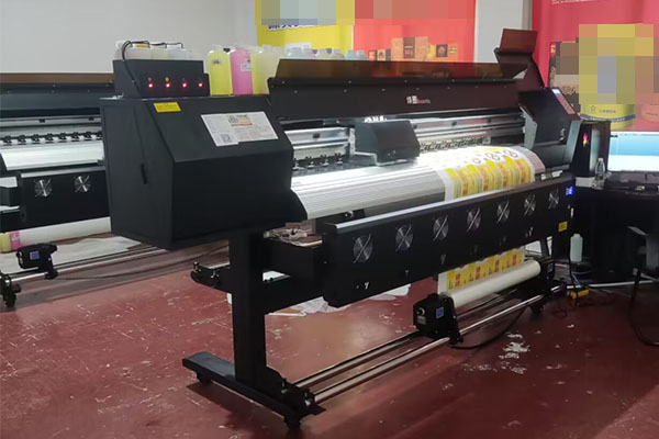 煥圖4頭高速寫真機.jpg 煥圖4頭高速寫真機.jpg