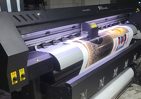 雅居裝飾畫工廠的選擇 煥圖單頭高清寫真機展現(xiàn)六色魅力1.jpg 雅居裝飾畫工廠的選擇 煥圖單頭高清寫真機展現(xiàn)六色魅力1.jpg