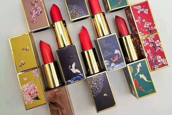 色彩還原 煥圖口紅管uv平板機為化妝品包裝帶來的高真實性1.jpg