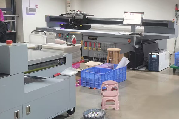 色彩還原 煥圖口紅管uv平板機為化妝品包裝帶來的高真實性2.jpg