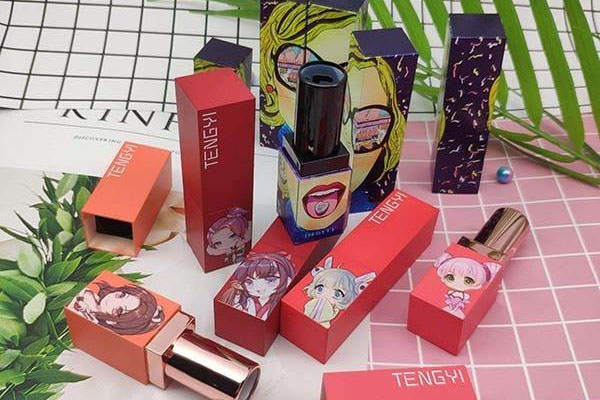 煥圖口紅管uv平板機(jī)打印技術(shù) 追求無限接近的真實(shí)色彩表現(xiàn).jpg