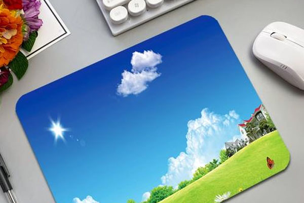 選擇煥圖UV打印機(jī)印制鼠標(biāo)墊 享受色彩鮮艷不褪色的體驗(yàn).jpg 選擇煥圖UV打印機(jī)印制鼠標(biāo)墊 享受色彩鮮艷不褪色的體驗(yàn).jpg