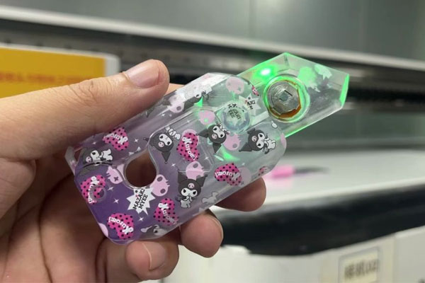 提高效率的玩具生產(chǎn) 煥圖UV平板機(jī)各材料異型打印毫無壓力.jpg 提高效率的玩具生產(chǎn) 煥圖UV平板機(jī)各材料異型打印毫無壓力.jpg