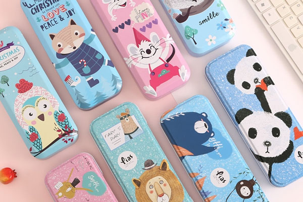 煥圖文具盒UV打印機多材質(zhì)打印 金屬、皮革、帆布皆可勝任.jpg