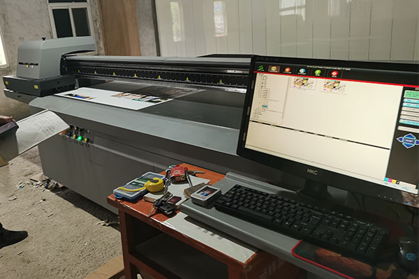 突破性可變墨滴技術(shù) 煥圖玻璃uv平板機(jī)展現(xiàn)高品質(zhì)表現(xiàn)力.jpg 突破性可變墨滴技術(shù) 煥圖玻璃uv平板機(jī)展現(xiàn)高品質(zhì)表現(xiàn)力.jpg