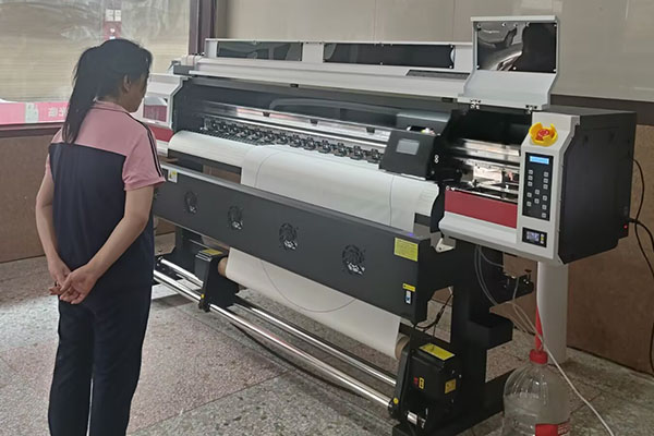 小廣告門店生意的大能量 煥圖寫(xiě)真機(jī)省心省力贏口碑.jpg