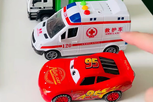 煥圖玩具UV平板機(jī)高落差打印技術(shù) 異形玩具車高清直印2.jpg